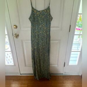EUC Floral Maxi Dress